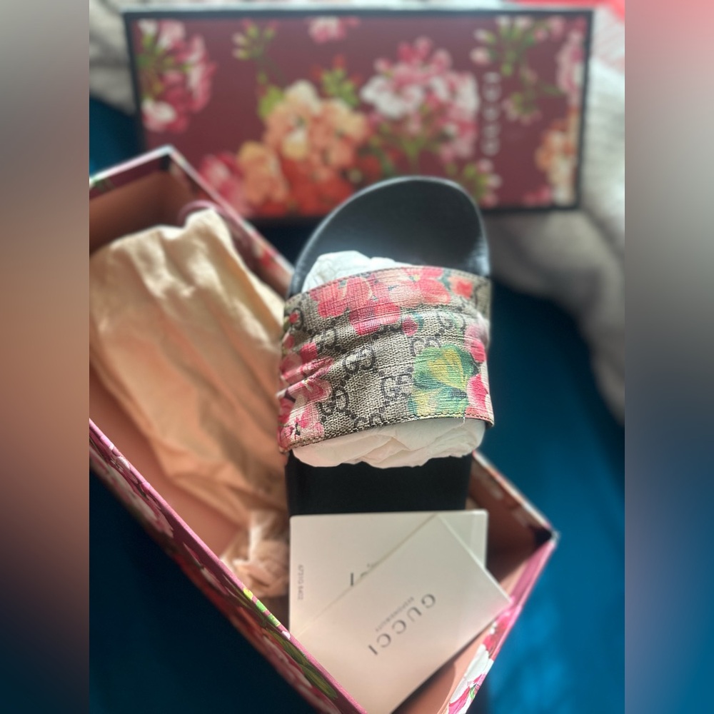 GUCCI BLOOM SLIDES